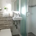 Laura 2 Апартаменты