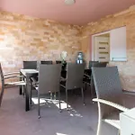 Апартаменты Laura 2