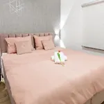 Laura 2 Апартаменты