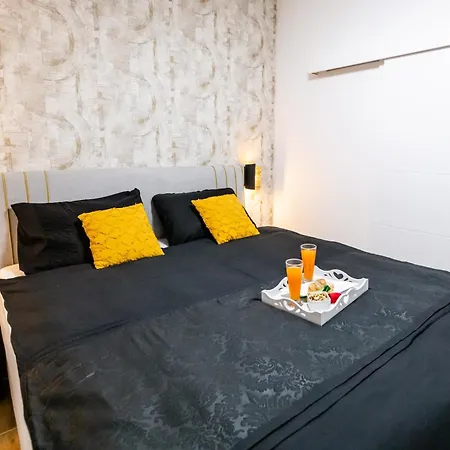 Apartment Laura 2 Vir