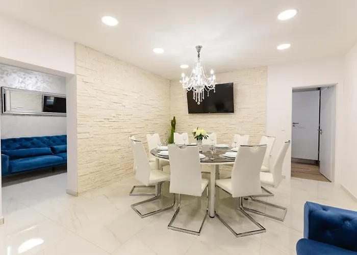 Διαμέρισμα Laura 2 *